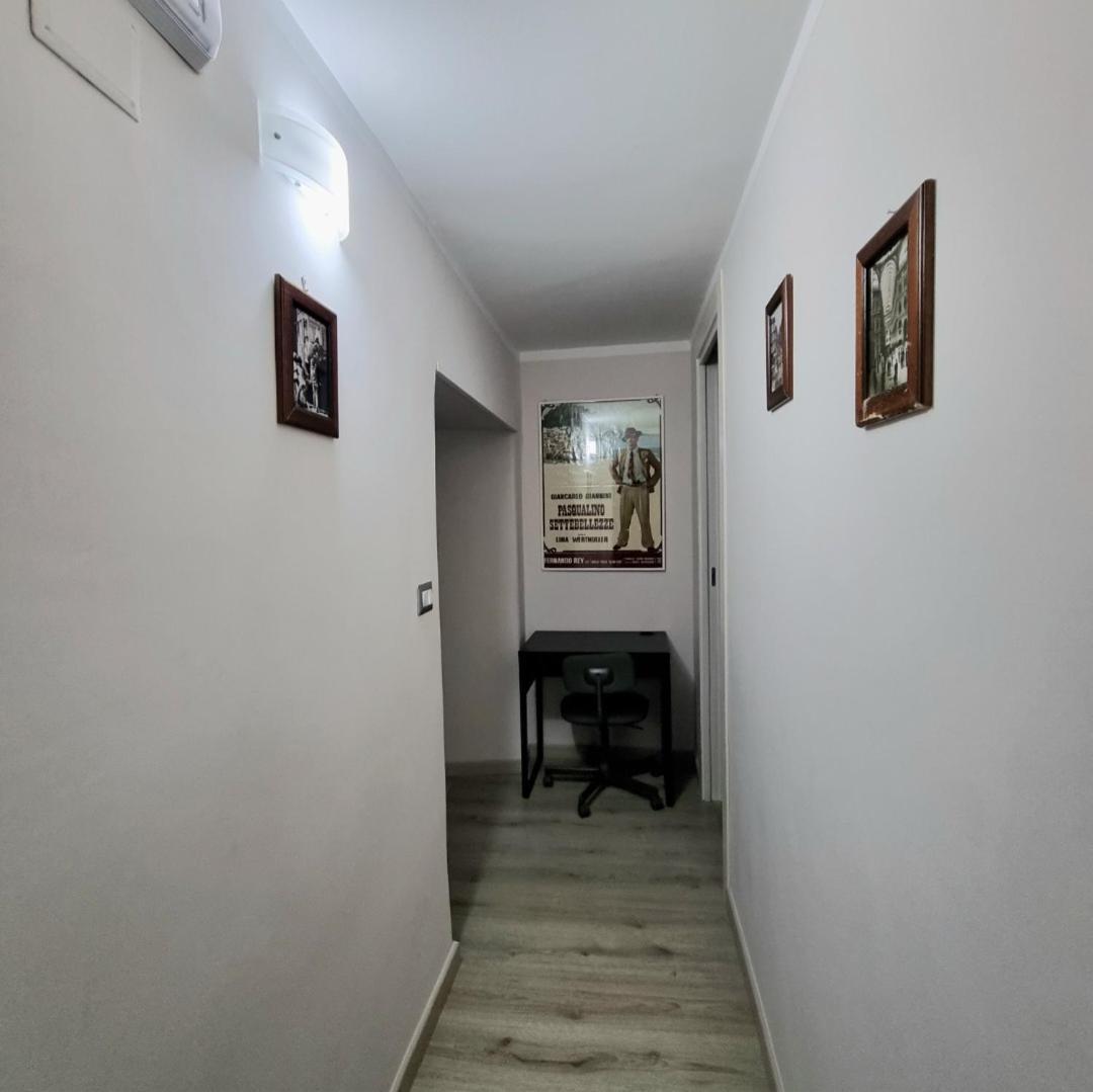 Tiny Little Home - Casa Vacanze ad Uso Esclusivo Nápoles Exterior foto
